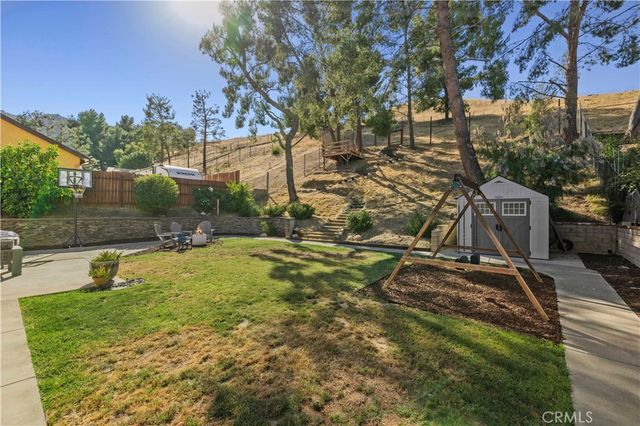 28235 Royal Road, Castaic, CA 91384