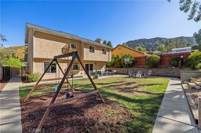 28235 Royal Road, Castaic, CA 91384