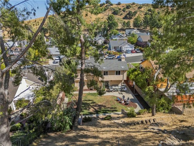 28235 Royal Road, Castaic, CA 91384