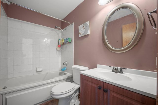 9149 Waymond Avenue, Highland, IN 46322