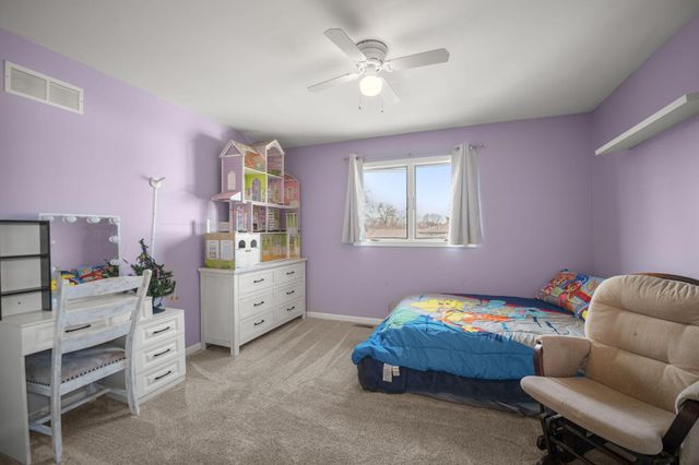 9149 Waymond Avenue, Highland, IN 46322