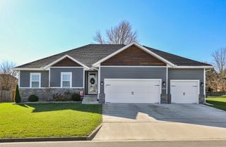 1602 E Silo Ridge Drive, Ozark, MO 65721