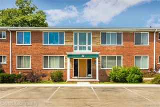 347 N Eton Street 18, Birmingham, MI 48009