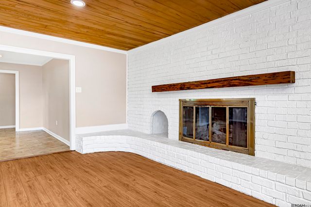 6555 Landmor Dr, Greenwell Springs, LA 70739