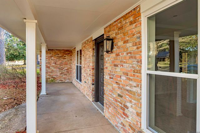 6555 Landmor Dr, Greenwell Springs, LA 70739