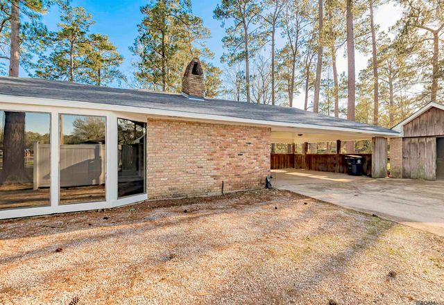 6555 Landmor Dr, Greenwell Springs, LA 70739