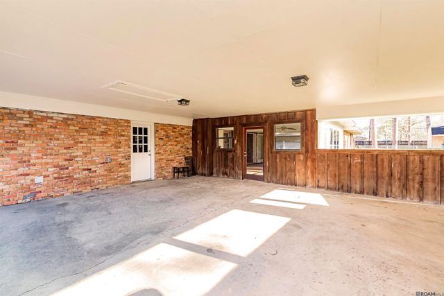 6555 Landmor Dr, Greenwell Springs, LA 70739