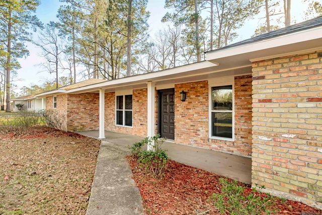 6555 Landmor Dr, Greenwell Springs, LA 70739