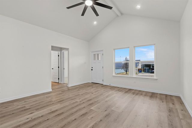 828 Colorado River Drive, Granbury, TX 76048