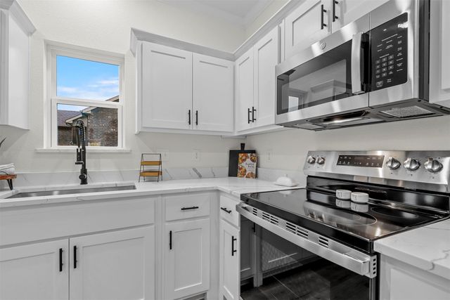 828 Colorado River Drive, Granbury, TX 76048