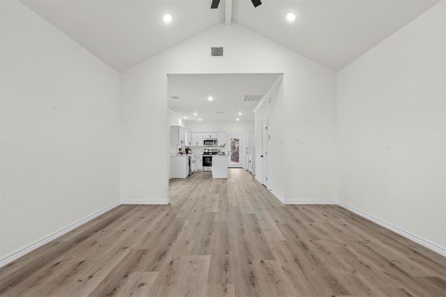 828 Colorado River Drive, Granbury, TX 76048