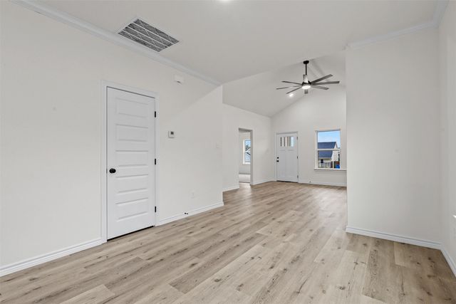 828 Colorado River Drive, Granbury, TX 76048