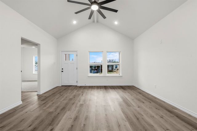 828 Colorado River Drive, Granbury, TX 76048