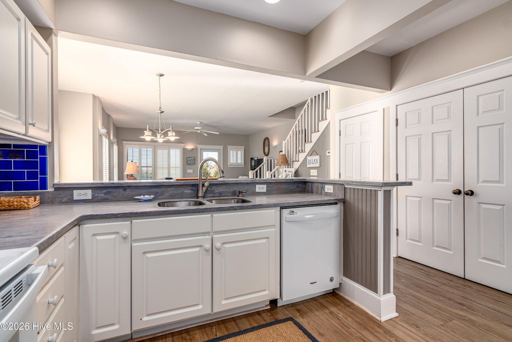 Image 22 of property listing at 811 S Bald Head Wynd # B, Bald Head Island, NC 28461