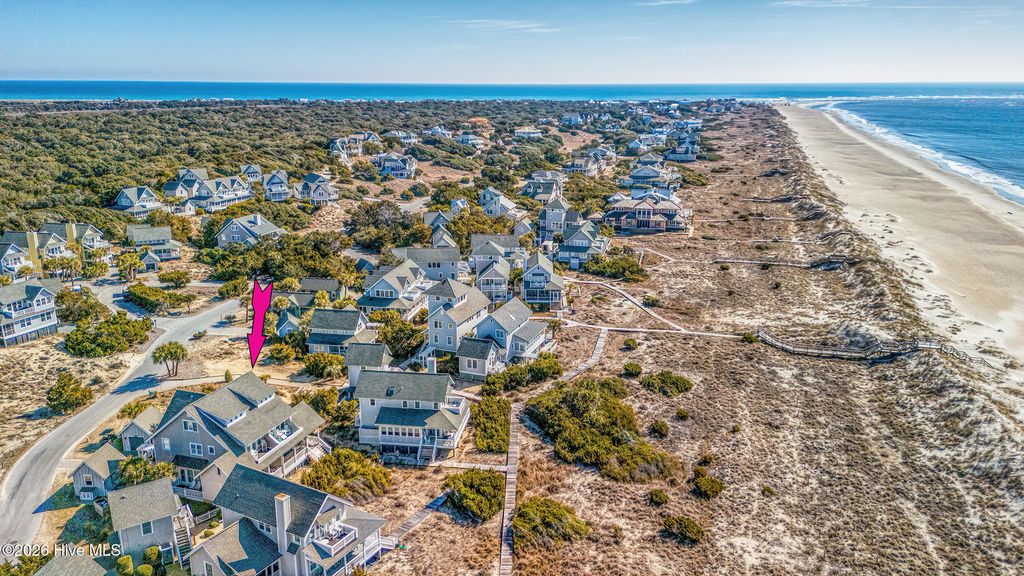 Image 8 of property listing at 811 S Bald Head Wynd # B, Bald Head Island, NC 28461