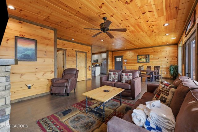 4541 Shangrila Way, Sevierville, TN 37876