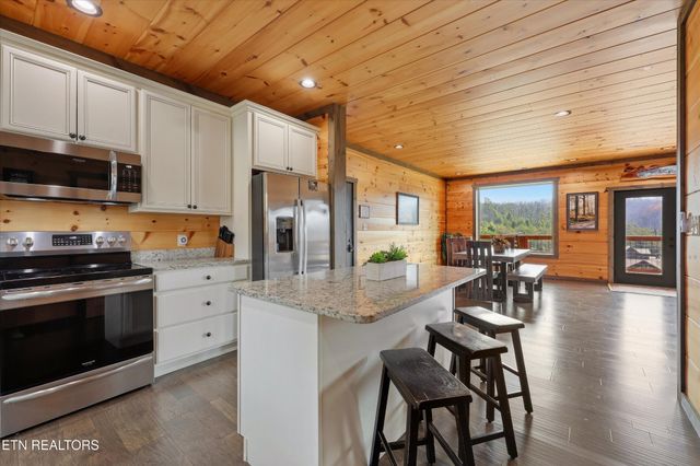 4541 Shangrila Way, Sevierville, TN 37876