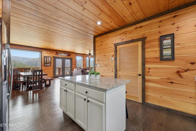 4541 Shangrila Way, Sevierville, TN 37876