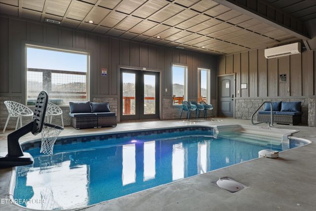 4541 Shangrila Way, Sevierville, TN 37876