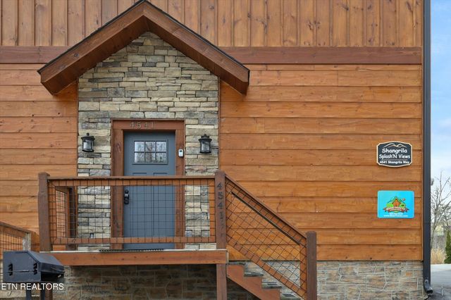 4541 Shangrila Way, Sevierville, TN 37876