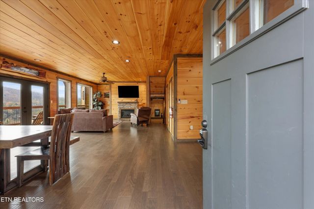 4541 Shangrila Way, Sevierville, TN 37876