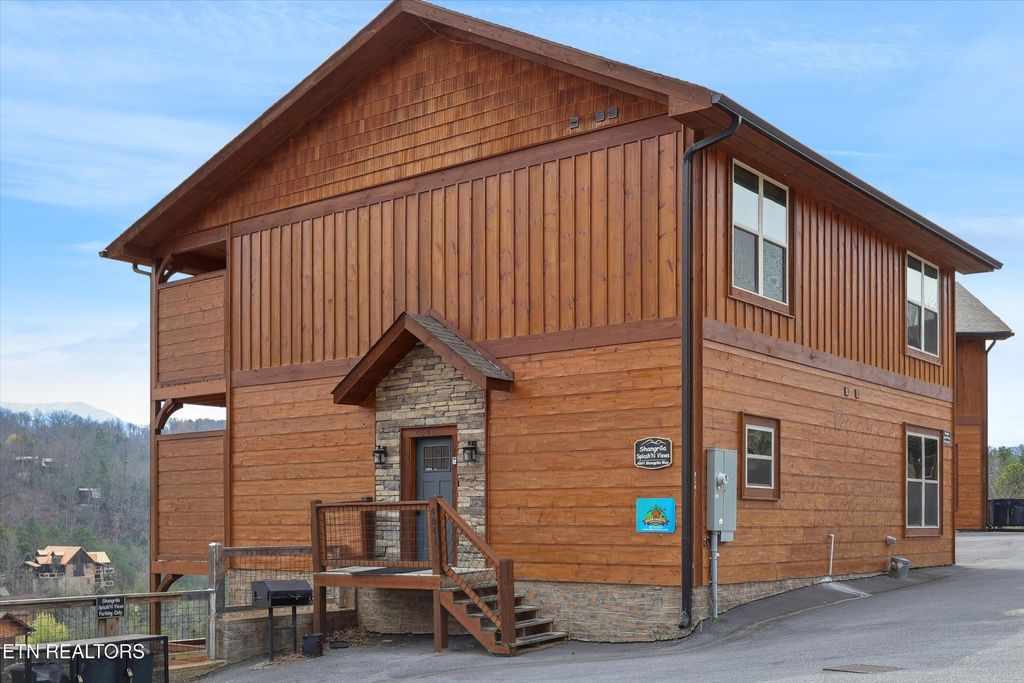 4541 Shangrila Way, Sevierville, TN 37876