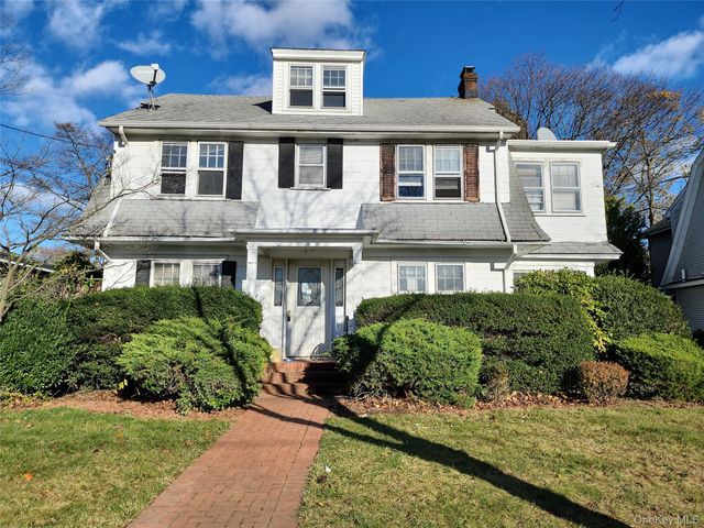 39 Hilbert Street, Hempstead, NY 11550