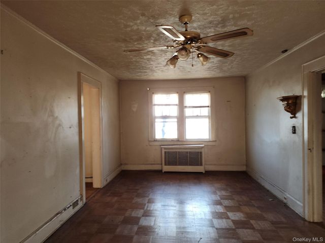 39 Hilbert Street, Hempstead, NY 11550