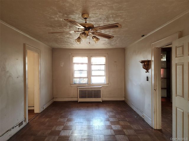 39 Hilbert Street, Hempstead, NY 11550