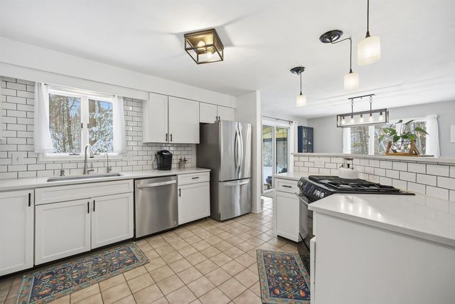 29 S Bow Dunbarton Road, Bow, NH 03304