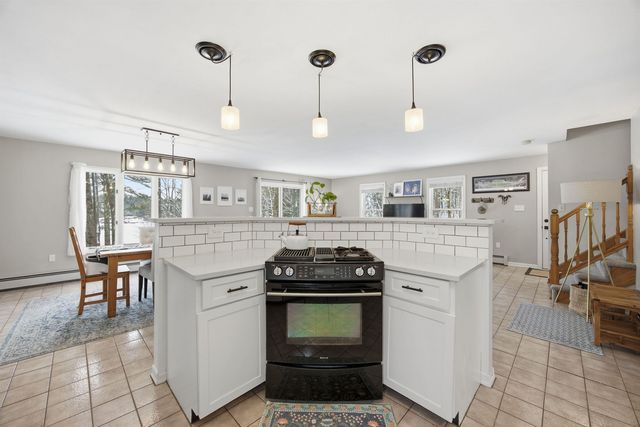 29 S Bow Dunbarton Road, Bow, NH 03304