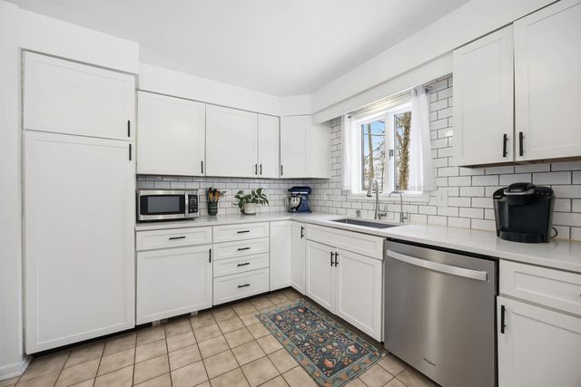 29 S Bow Dunbarton Road, Bow, NH 03304