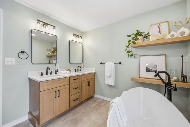 29 S Bow Dunbarton Road, Bow, NH 03304