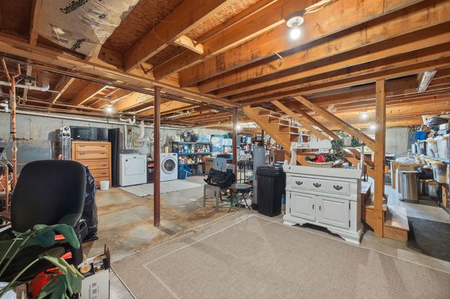 29 S Bow Dunbarton Road, Bow, NH 03304