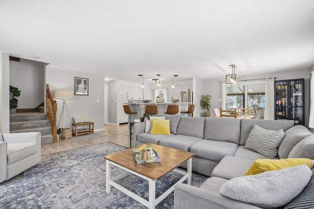 29 S Bow Dunbarton Road, Bow, NH 03304