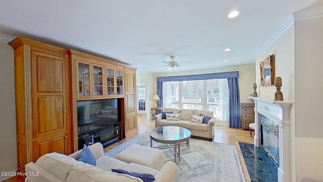 202 Geneva Court, New Bern, NC 28562