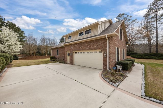 202 Geneva Court, New Bern, NC 28562