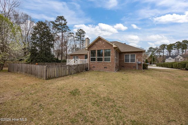 202 Geneva Court, New Bern, NC 28562