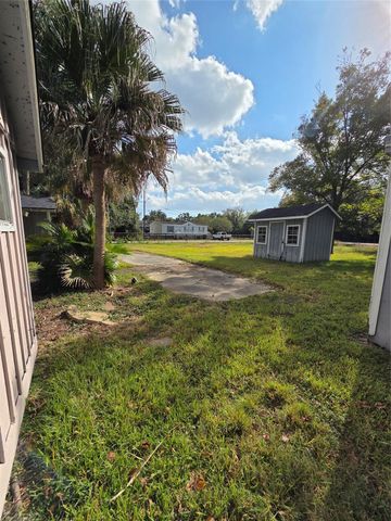 326 Texas Avenue, Bacliff, TX 77518