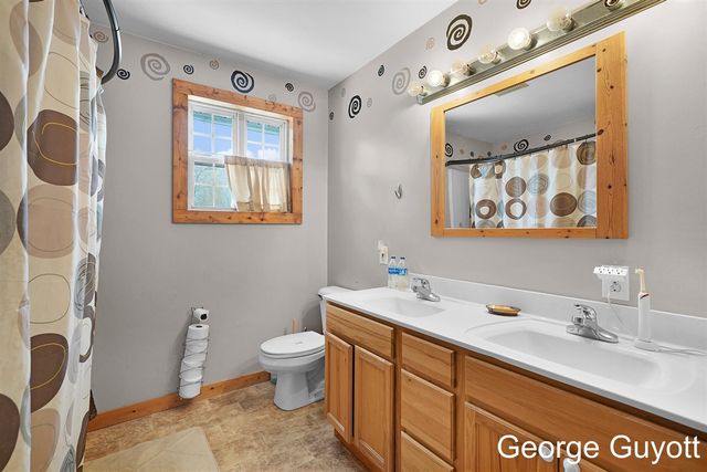 4823 84th Street, Caledonia, MI 49316