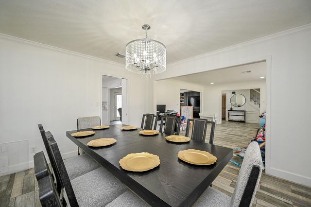 5506 Pebble Springs Drive, Houston, TX 77066