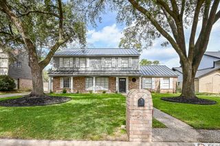 5506 Pebble Springs Drive, Houston, TX 77066