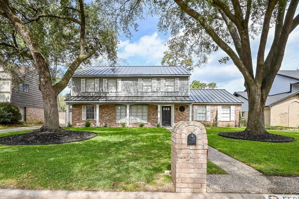 5506 Pebble Springs Drive, Houston, TX 77066