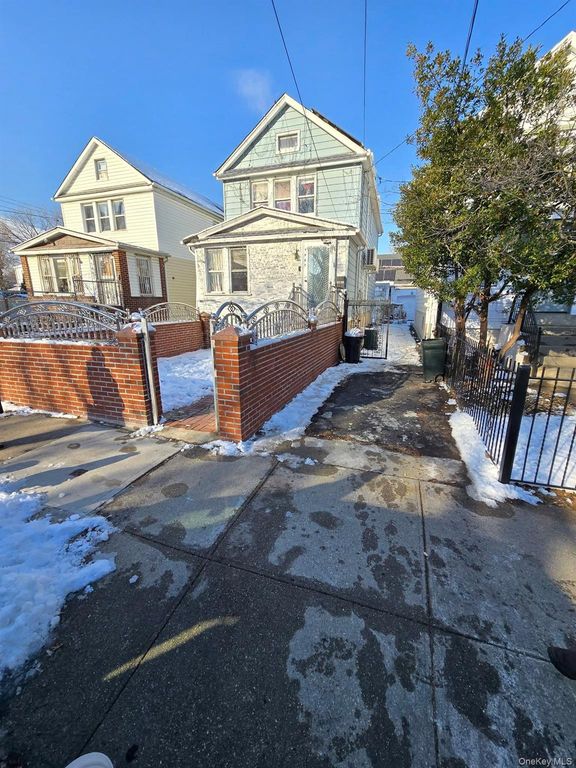 1907 Lacombe Avenue, Bronx, NY 10473