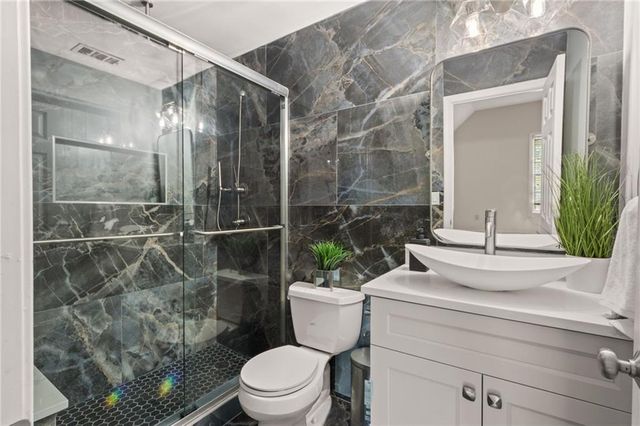 1235 Longpointe Pass, Alpharetta, GA 30005