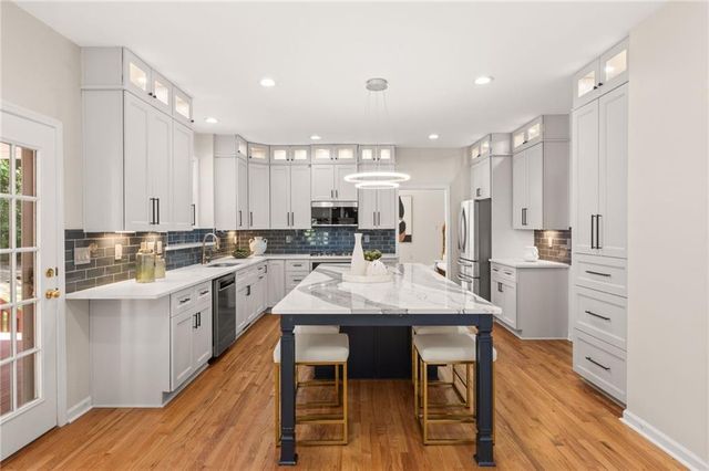 1235 Longpointe Pass, Alpharetta, GA 30005