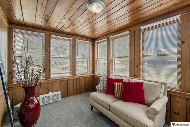 5900 N 24th Street, Omaha, NE 68111