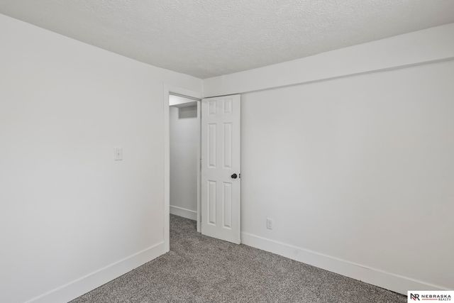 5900 N 24th Street, Omaha, NE 68111