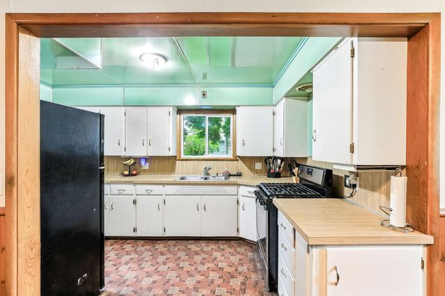 316 Selby Avenue, Owatonna, MN 55060