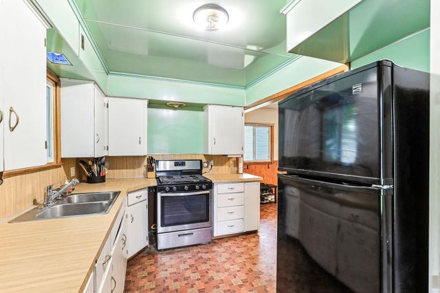316 Selby Avenue, Owatonna, MN 55060